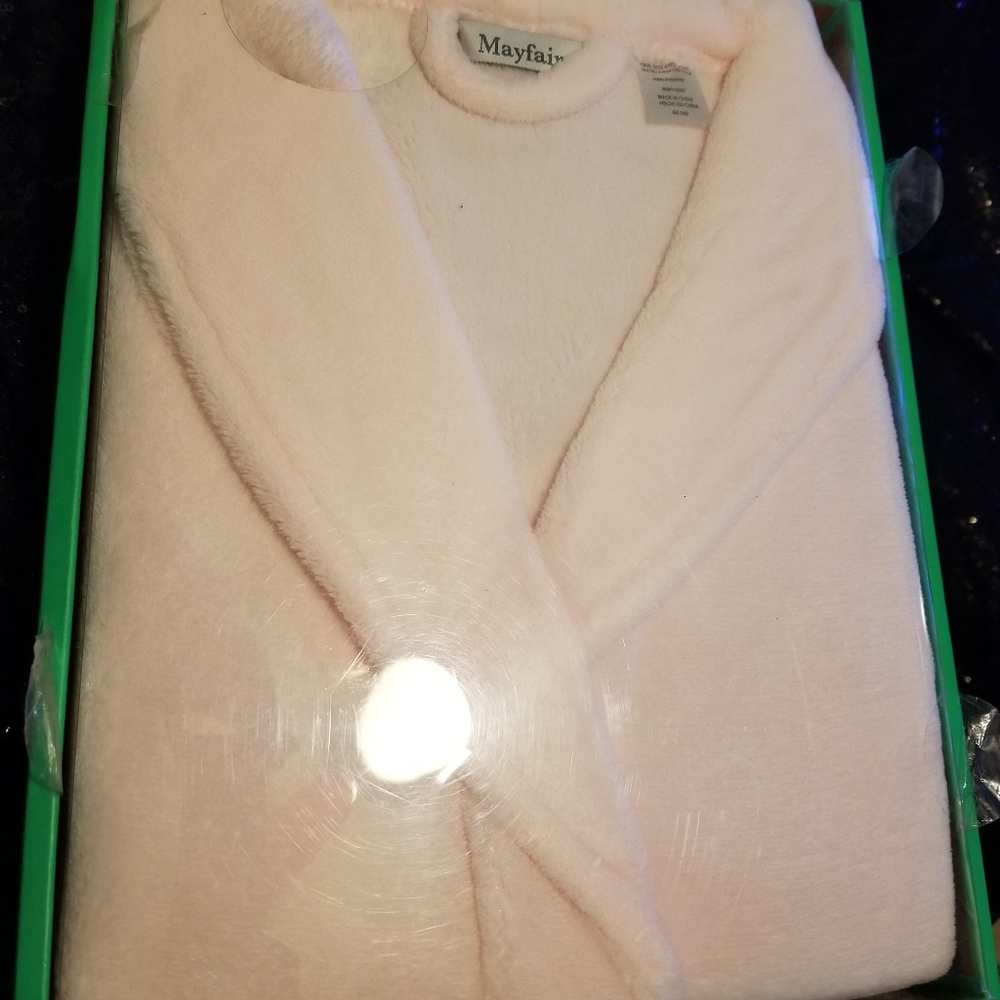 Mayfair plush robe